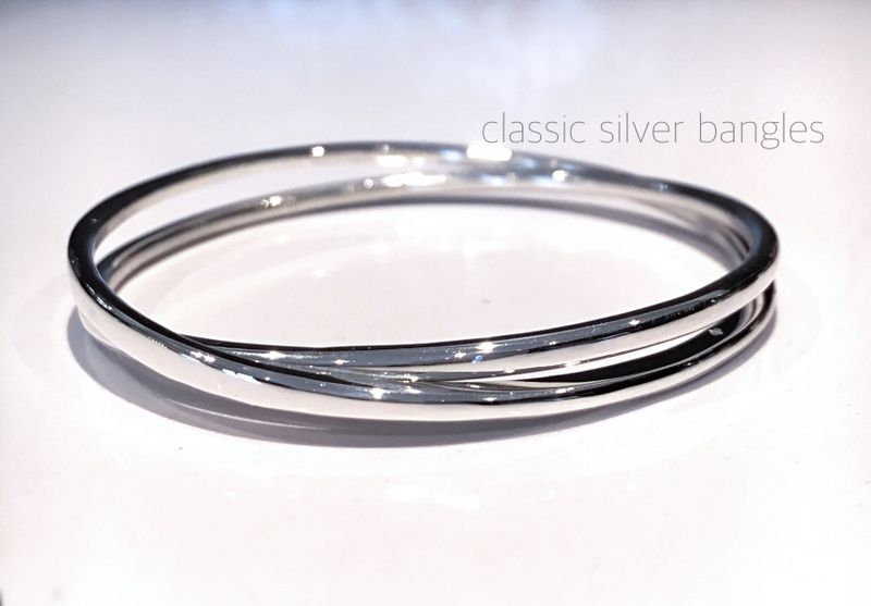 Classic silver bangle