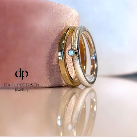 Stableringer i gull med diamant