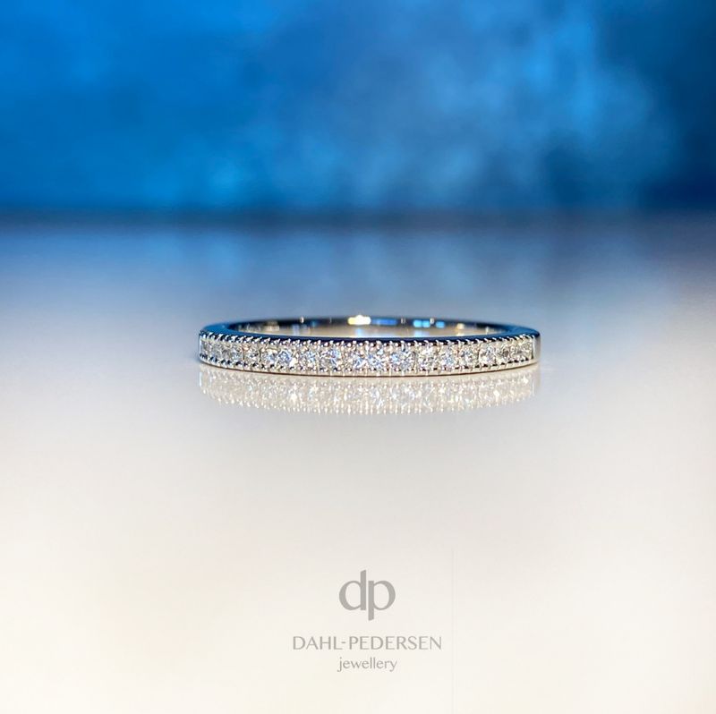 Eternity diamantring