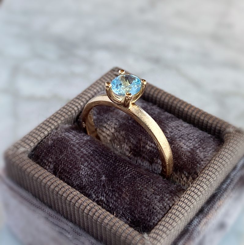 Sky Blue Topas gullring